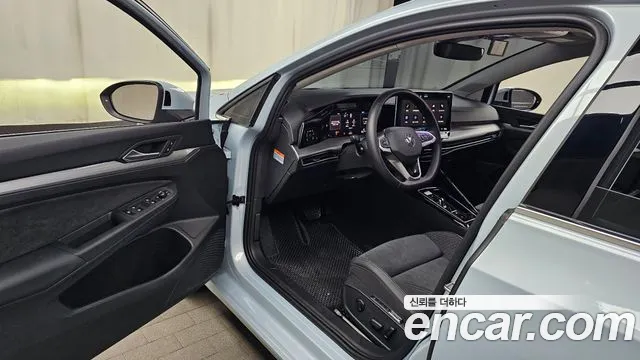 Volkswagen Golf Golf 8 поколение 2.0 TDI Prestige — Фото автомобиля 8