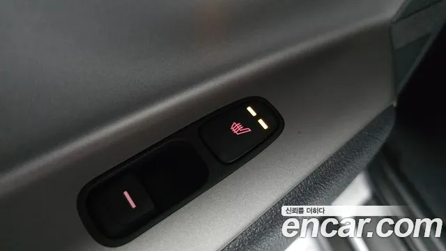 Kia Niro — Фото автомобиля 19