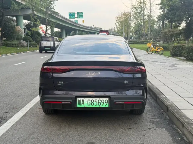 BYD Qin L — Фото автомобиля 15