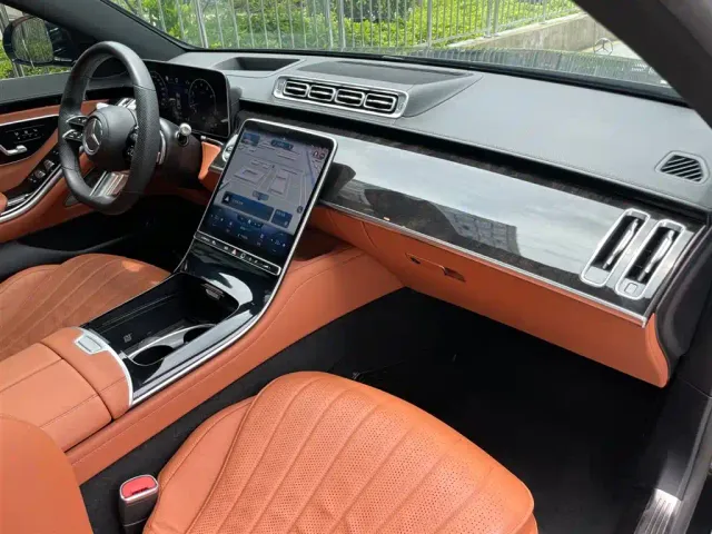 Mercedes-Benz S-Class — Фото автомобиля 21