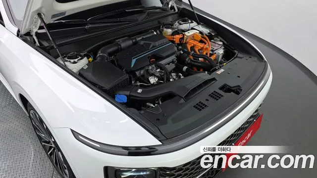 Hyundai Grandeur GN7 — Фото автомобиля 9