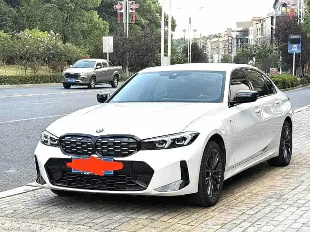 Фотография автомобиля — BMW 3 Series