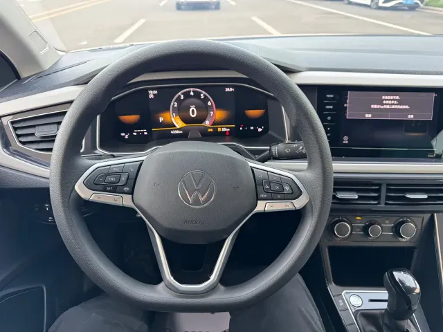 Volkswagen Lavida — Фото автомобиля 13