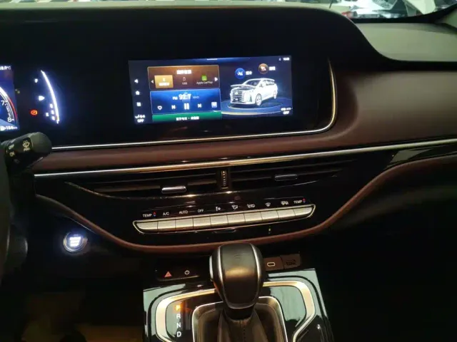 GAC Trumpchi M6 — Фото автомобиля 7