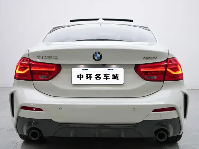 BMW 1 Series — Фото автомобиля 16