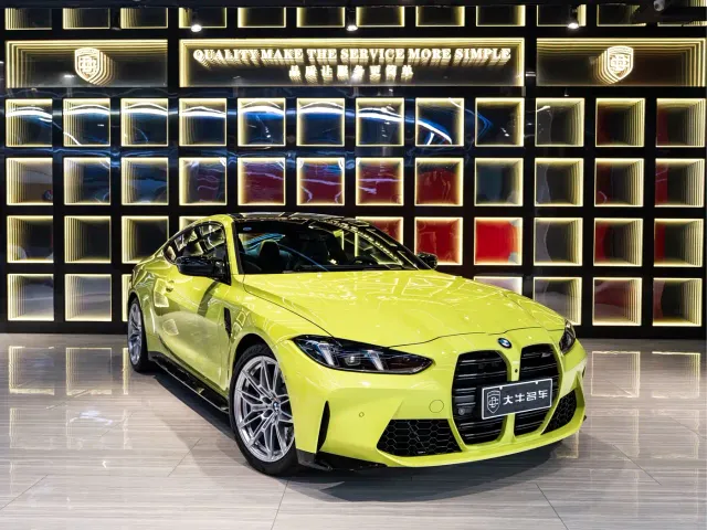BMW M4 — Фото автомобиля 3