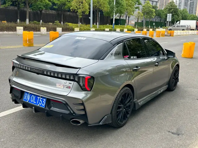 Lynk & Co 03 — Фото автомобиля 7