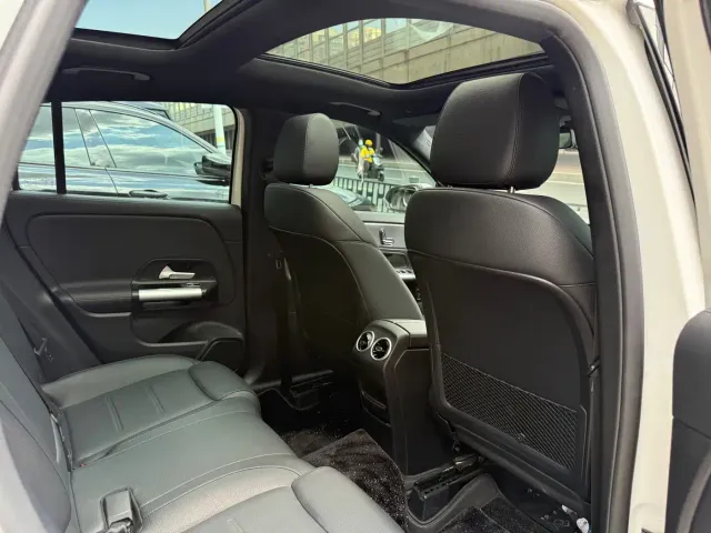 Mercedes-Benz GLA-Class — Фото автомобиля 10