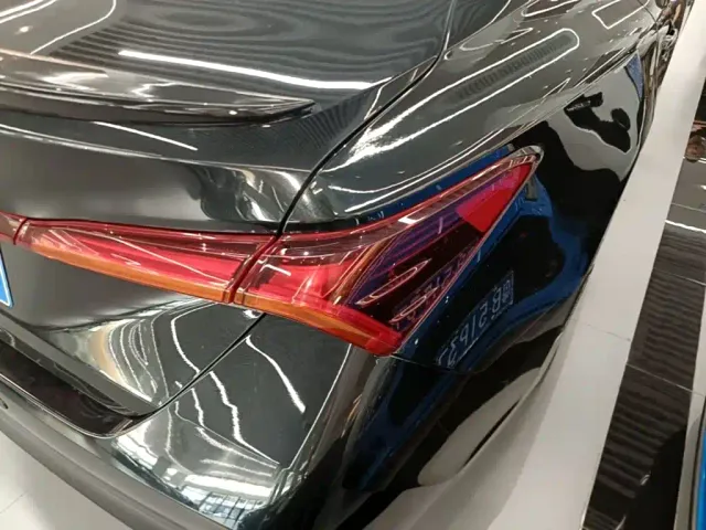 Toyota Avalon — Фото автомобиля 7