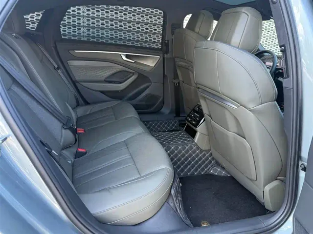 Audi A6L — Фото автомобиля 6