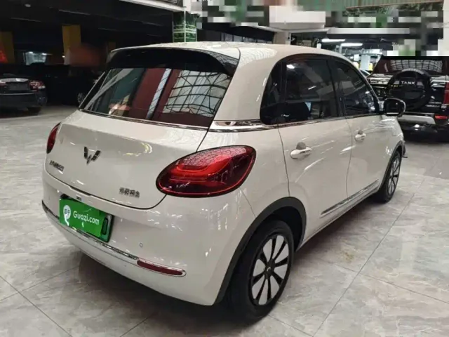 Wuling Bingo — Фото автомобиля 6