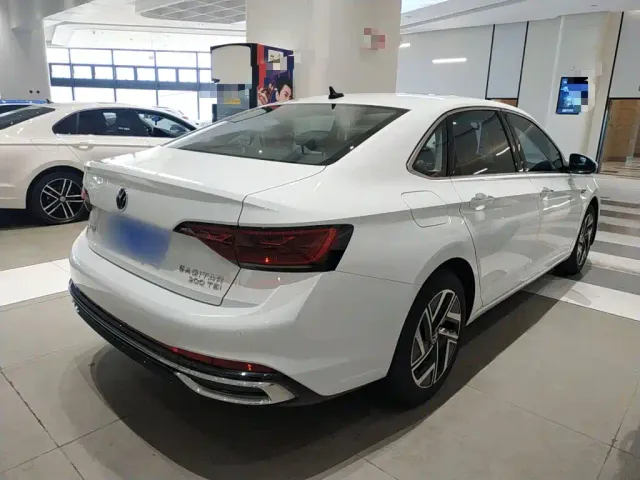 Volkswagen Sagitar — Фото автомобиля 6