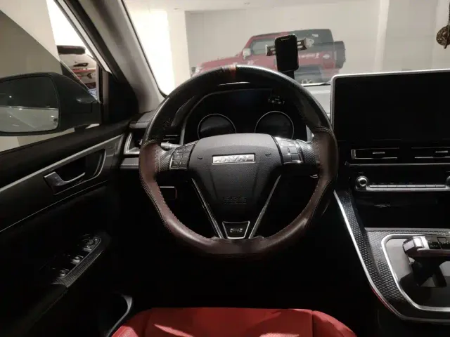 Haval M6 — Фото автомобиля 6