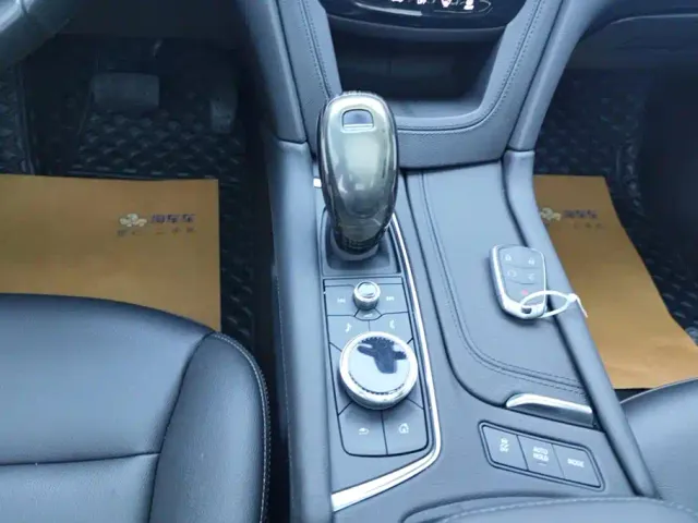 Cadillac XT5 — Фото автомобиля 16