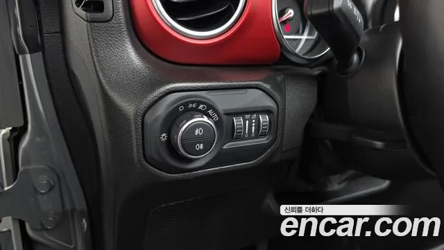 Jeep Wrangler JL — Фото автомобиля 26
