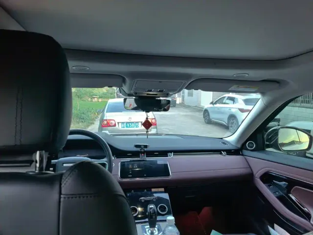 Land Rover Range Rover Evoque — Фото автомобиля 19