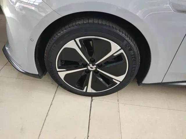 Nio ET5 Touring — Фото автомобиля 24