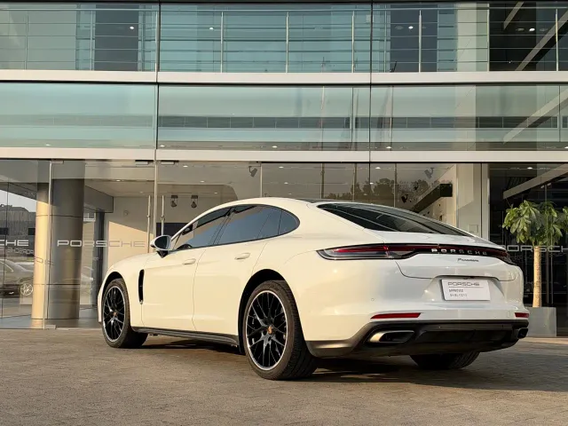 Porsche Panamera — Фото автомобиля 5