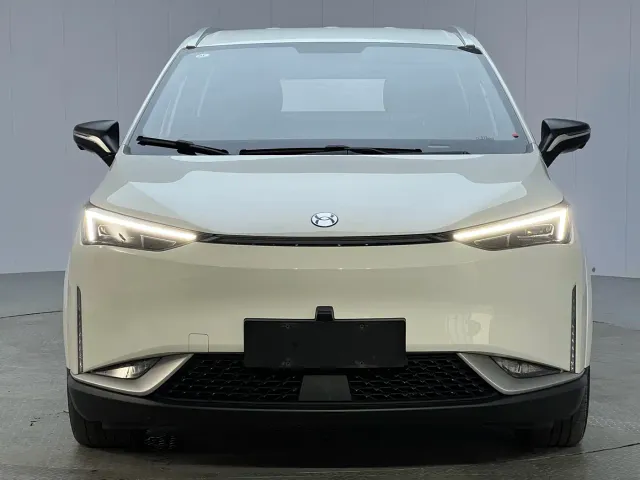 Hycan Z03 — Фото автомобиля 2