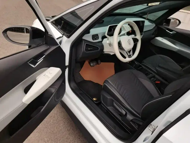 Volkswagen ID.3 — Фото автомобиля 15