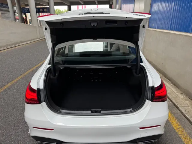 Mercedes-Benz A-Class — Фото автомобиля 21