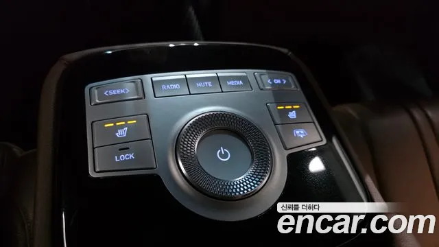 Genesis G80 RG3 — Фото автомобиля 24