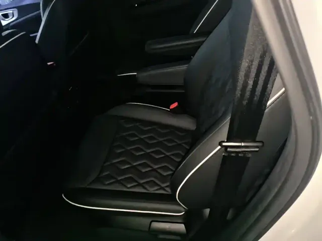 Wuling Jiachen — Фото автомобиля 16