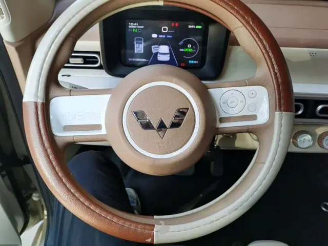 Wuling Hongguang Mini EV — Фото автомобиля 10
