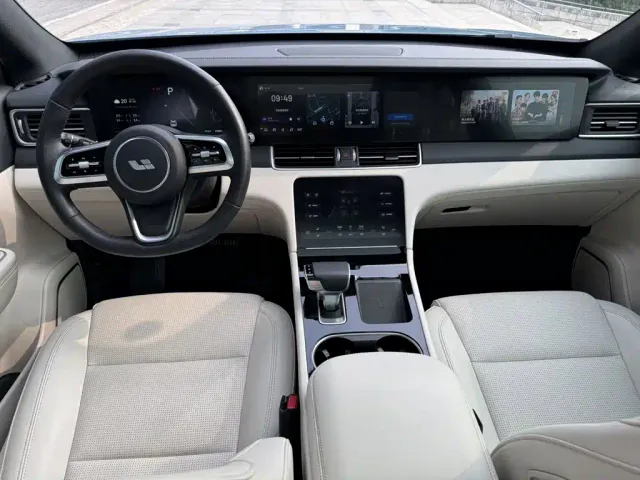 Li Auto ONE — Фото автомобиля 11