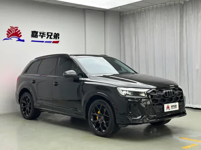 Audi Q7 — Фото автомобиля 5