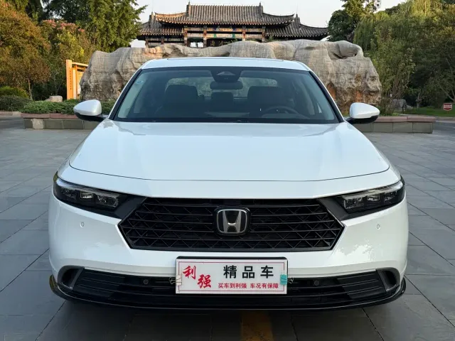 Honda Accord — Фото автомобиля 2