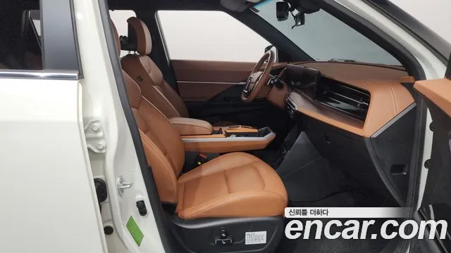KG_Mobility_Ssangyong Torres Новый Torres Бензин 1.5 2WD — Фото автомобиля 26