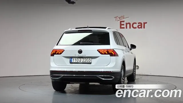 Volkswagen Tiguan Tiguan 2 поколение 2.0 TDI Prestige — Фото автомобиля 4