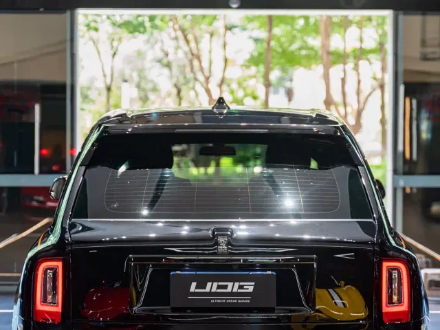 Rolls-Royce Cullinan — Фото автомобиля 16