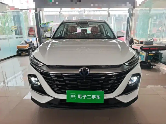 Changan CS75 — Фото автомобиля 2