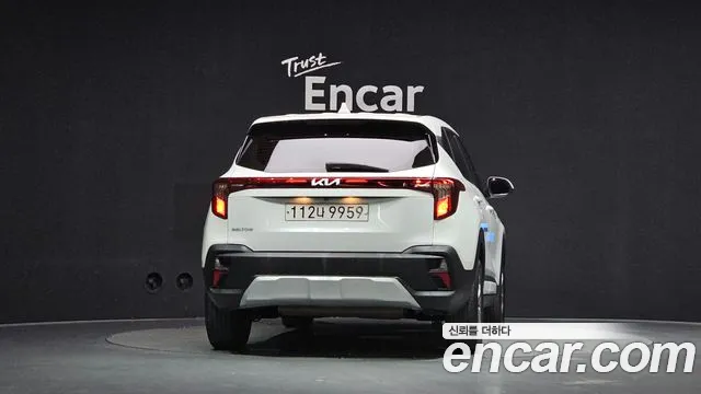 Kia Seltos — Фото автомобиля 4