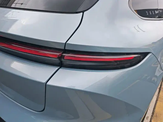 Nio ET5 Touring — Фото автомобиля 7