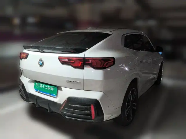 BMW X2 — Фото автомобиля 4