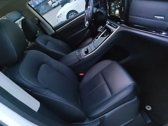 GAC Trumpchi M8 — Фото автомобиля 24