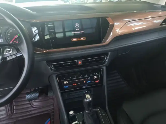 Volkswagen Tharu — Фото автомобиля 12