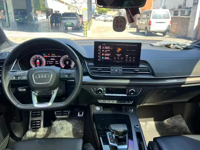 Audi Q5L — Фото автомобиля 6