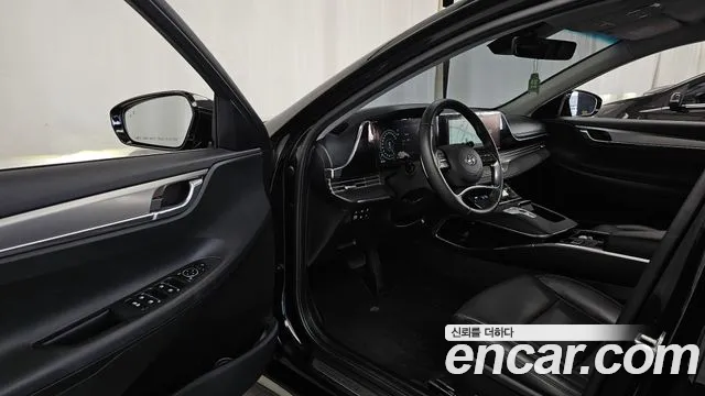 Hyundai Grandeur Grandeur (New) — Фото автомобиля 15