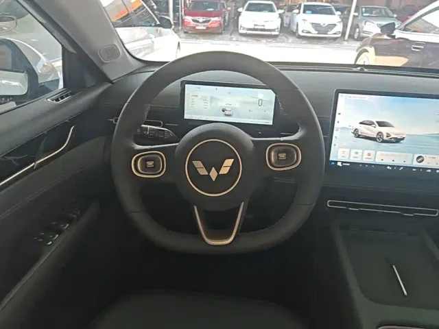 Wuling Starlight — Фото автомобиля 10