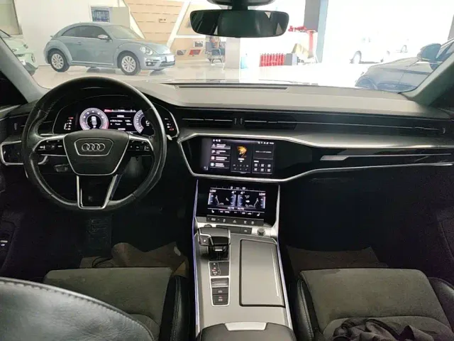 Audi A6L — Фото автомобиля 9