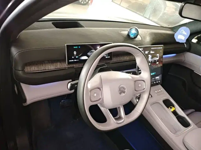 Nio EC6 — Фото автомобиля 9