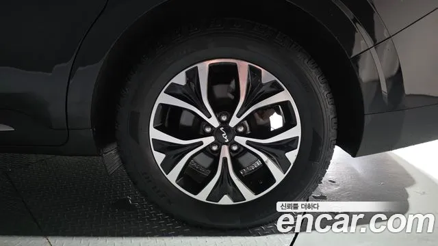 Kia Canival Carnival 4 поколение Бензин 9 мест Noblesse — Фото автомобиля 17