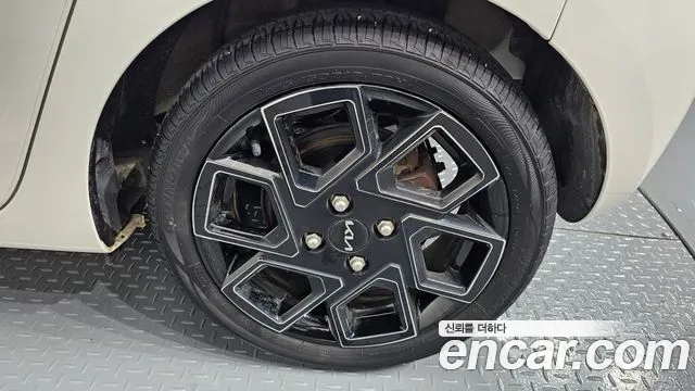 Kia RAY Новый Kia Ray Signature — Фото автомобиля 21