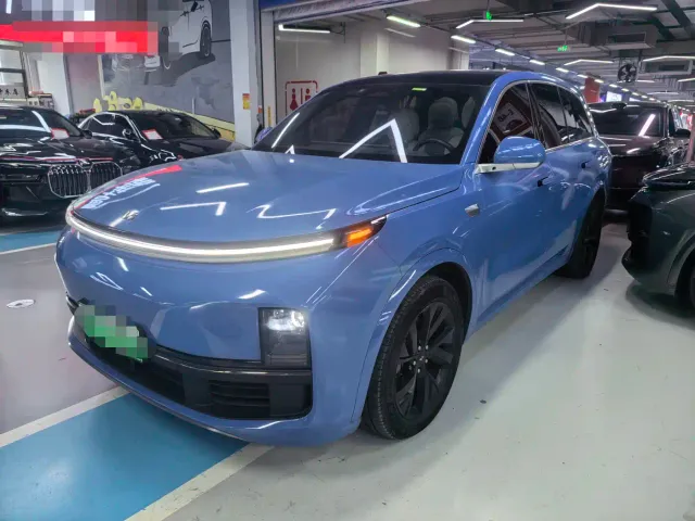 Фотография автомобиля — Li Auto L8