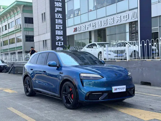 Aito M6 — Фото автомобиля 3