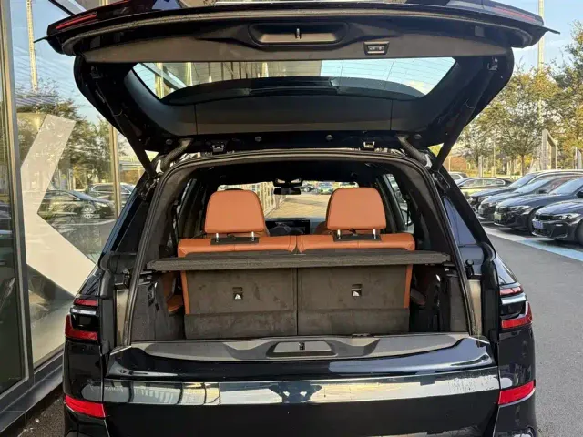 BMW X7 — Фото автомобиля 16